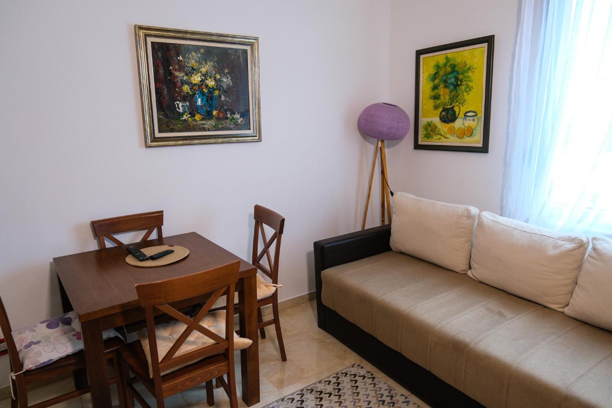 Qumi Apartments Tivat Bagian luar foto