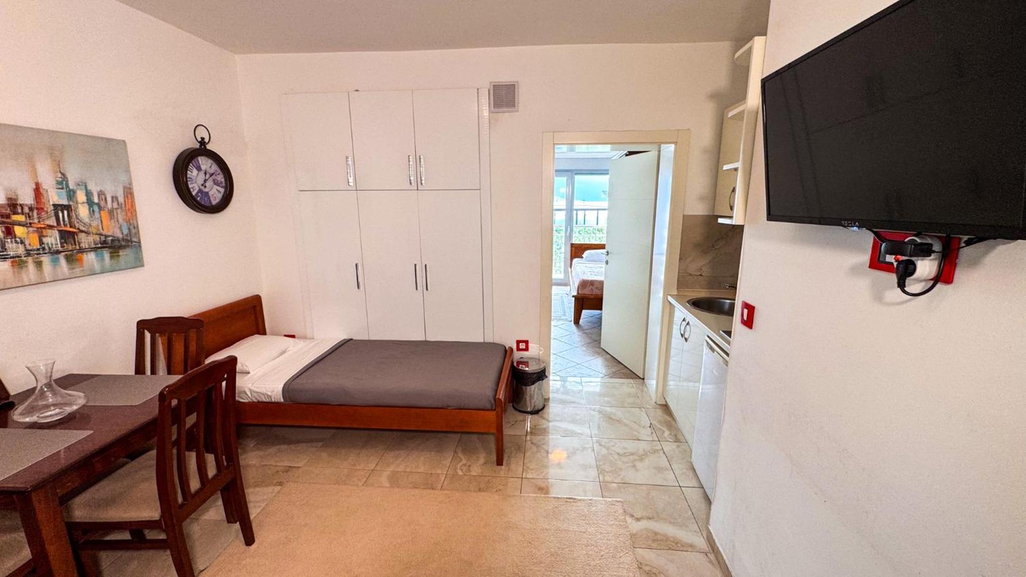 Qumi Apartments Tivat Bagian luar foto