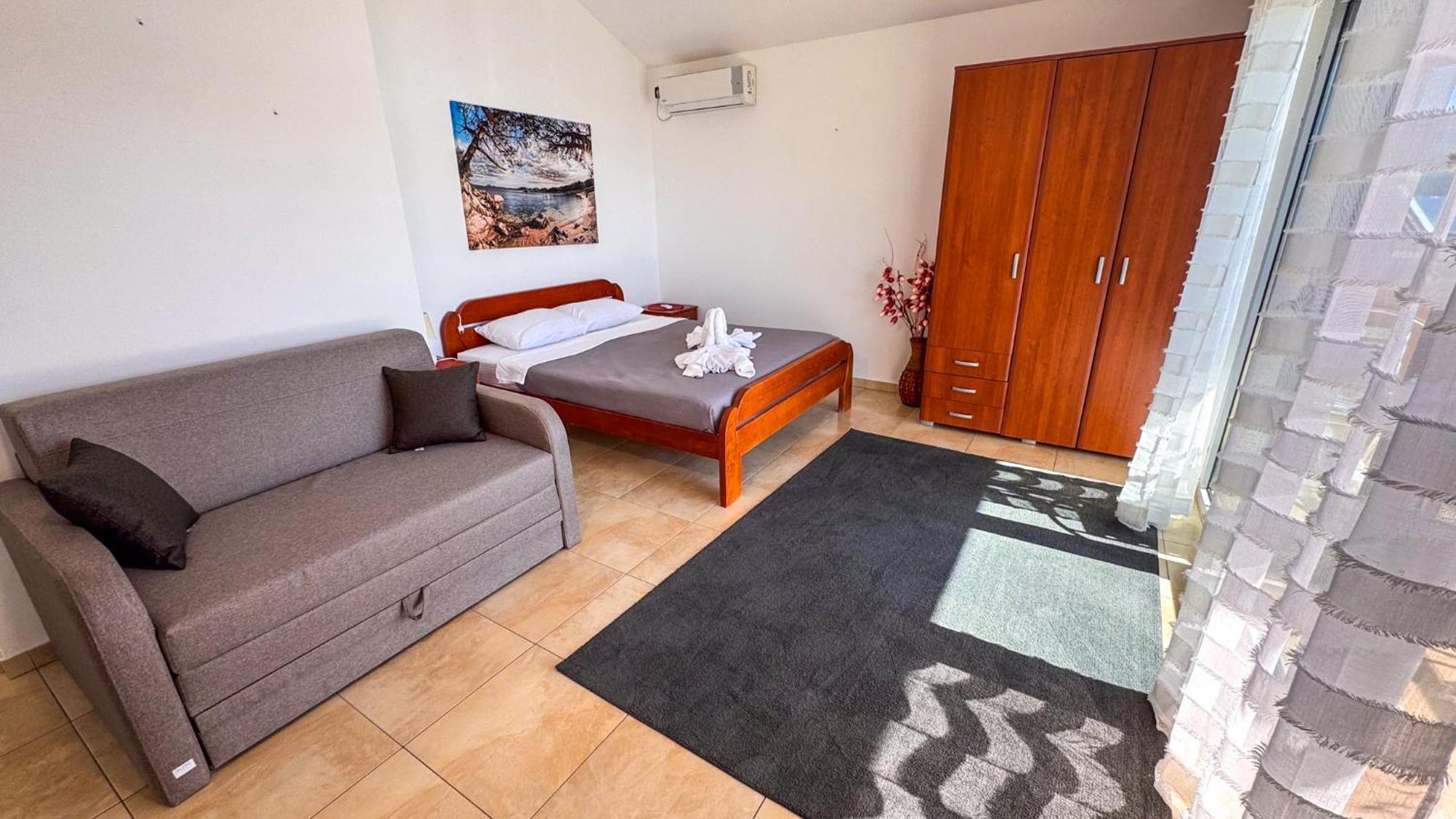 Qumi Apartments Tivat Bagian luar foto